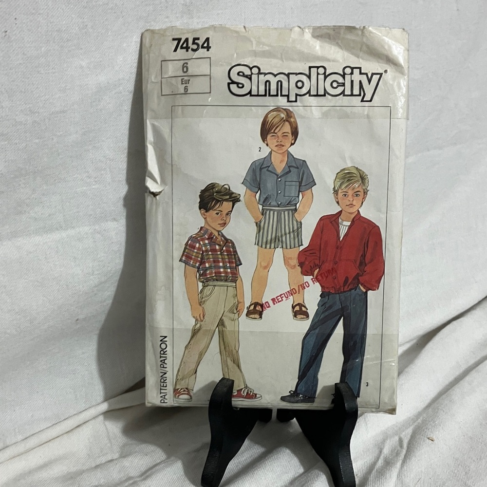 Simplicity Boys' Outfit Pattern with Red and Blue Designs
